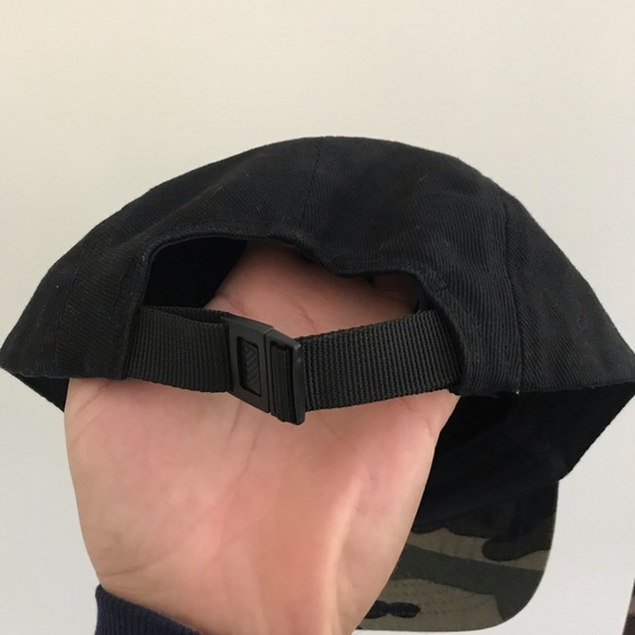 Black and Camo five panel hat - Picture 3 of 4